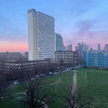 Immaculate 2Bed Apartment In London- City Views Dış mekan fotoğraf
