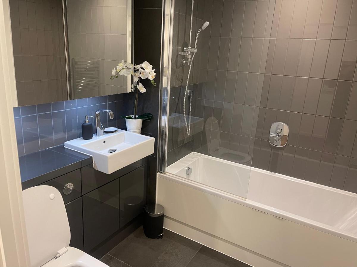 Immaculate 2Bed Apartment In London- City Views Dış mekan fotoğraf